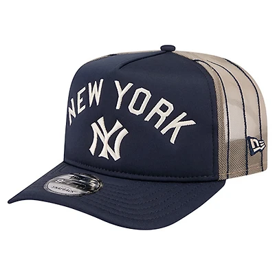 New Era New York Yankees Vintage Arched Foam Front 9FIFTY A-Frame Adjustable Trucker Hat
