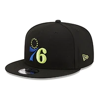 New Era Philadelphia 76ers Neon Pop 9FIFTY Snapback Hat