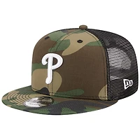 New Era Philadelphia Phillies Woodland Trucker 9FIFTY Snapback Hat