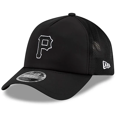 New Era Pittsburgh Pirates 2026 Batting Practice Apex 9FORTY Adjustable Trucker Hat
