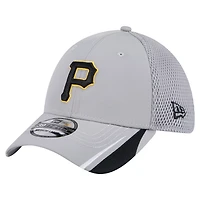 New Era Pittsburgh Pirates Linear 39THIRTY Flex-Fit Hat