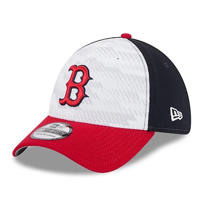 New Era Red Boston Sox 2025 MLB Clubhouse 39THIRTY Flex Hat
