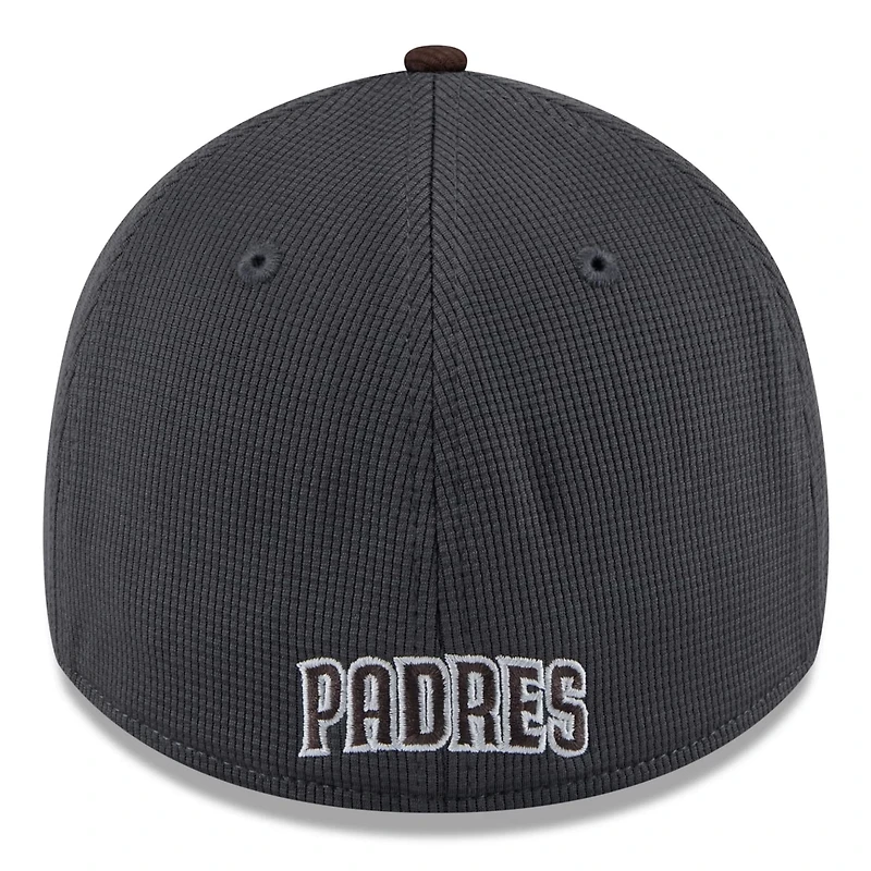 New Era San Diego Padres 2025 Batting Practice 39THIRTY Flex Hat