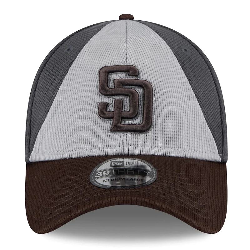 New Era San Diego Padres 2025 Batting Practice 39THIRTY Flex Hat