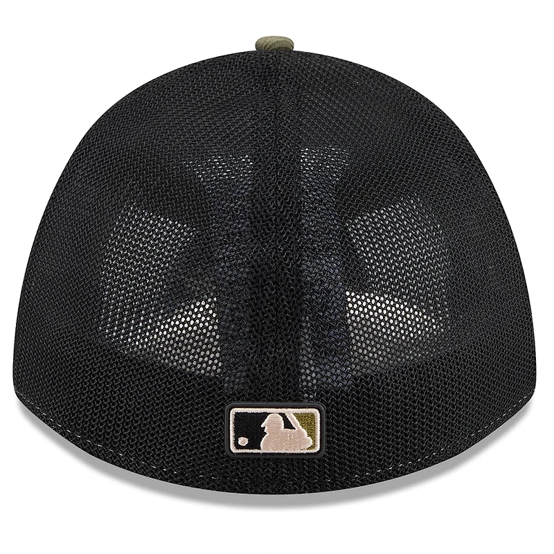 New Era San Diego Padres 2026 Armed Forces Day 39THIRTY M-Crown Flex Hat