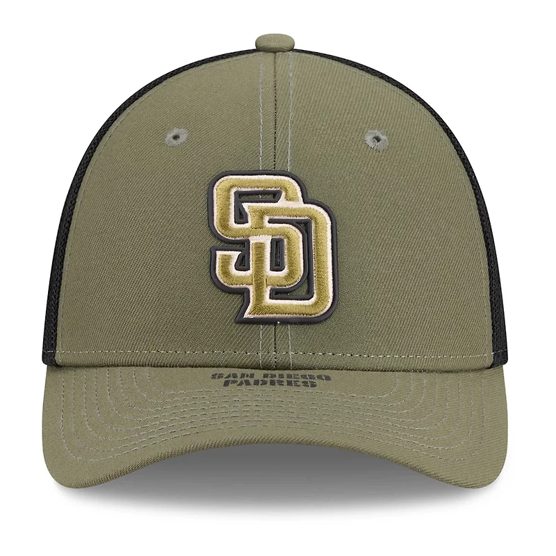 New Era San Diego Padres 2026 Armed Forces Day 39THIRTY M-Crown Flex Hat