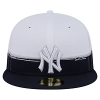 New Era White New York Yankees Paint Stroke 59FIFTY Fitted Hat