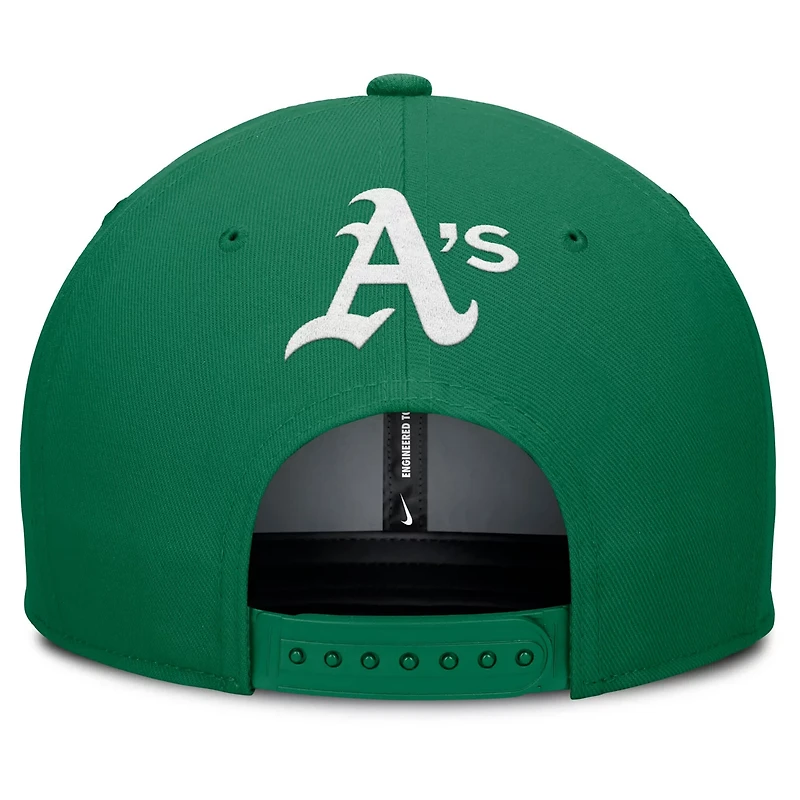 Nike Athletics Pro Performance Snapback Hat