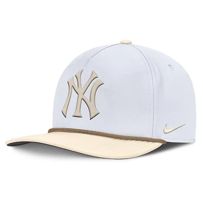 Nike Cream New York Yankees Pro Performance Snapback Hat