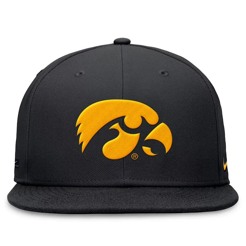 Nike Iowa Hawkeyes On-Field Pro Fitted Hat