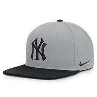 Nike New York Yankees Primetime Pro Dri-FIT Snapback Hat