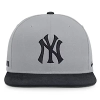 Nike New York Yankees Primetime Pro Dri-FIT Snapback Hat