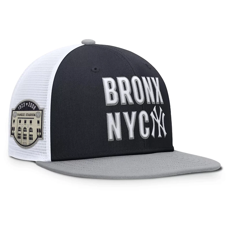 Nike New York Yankees Pro Trucker Snapback Hat