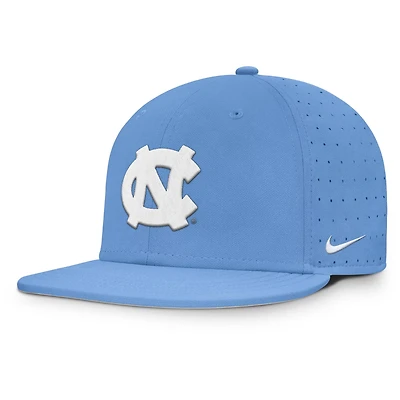 Nike North Carolina Tar Heels On-Field Dugout True Performance Fitted Hat