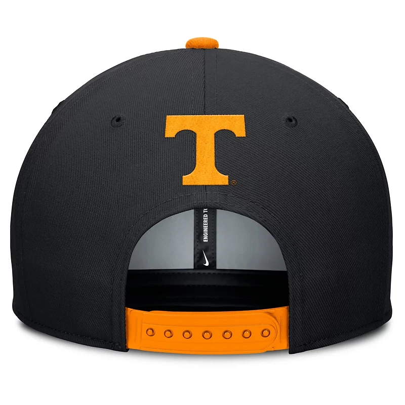 Nike Tennessee Orange Tennessee Volunteers 2025 Sideline Campus Pro Local Snapback Hat