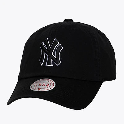 Unisex Mitchell  Ness  White New York Yankees 1904 Strapback Adjustable Hat