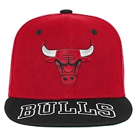 Youth Outerstuff Black Chicago Bulls Two-Tone Snapback Hat