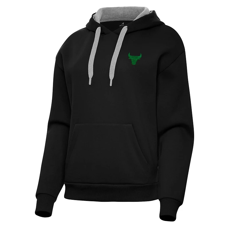 Antigua Chicago Bulls St Patrick's Day Victory Pullover Hoodie