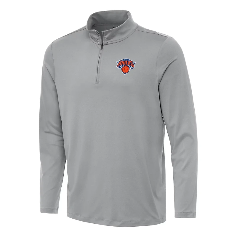 Antigua Men’s New York Knicks Reprocess 1/4-Zip Top