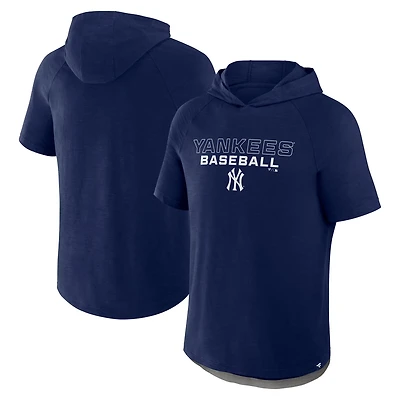 Fanatics New York Yankees Clubhouse Optimal Play Raglan Short Sleeve Pullover Hoodie