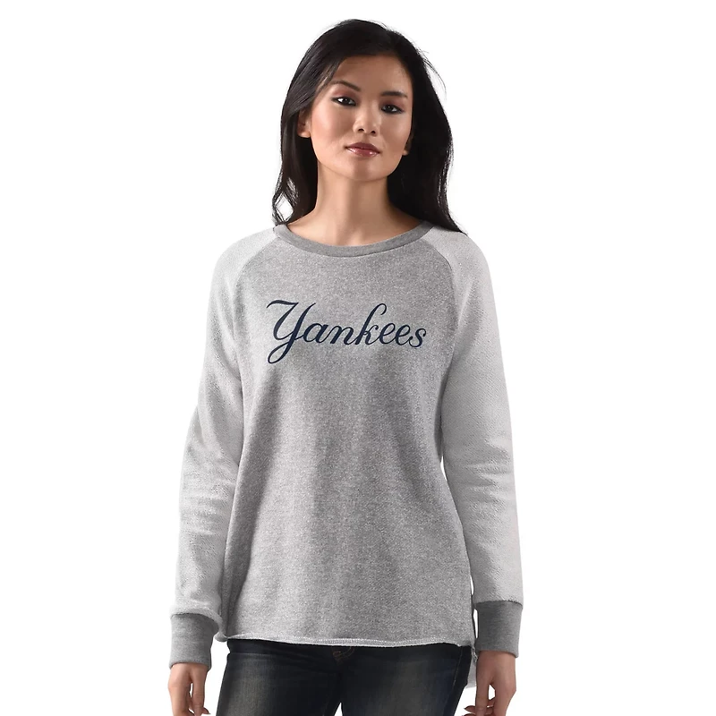 G-III 4Her by Carl Banks New York Yankees Gridiron Raglan Pullover Sweatshirt