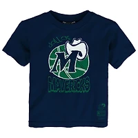 Mitchell  Ness Dallas Mavericks Favorite Team T-Shirt