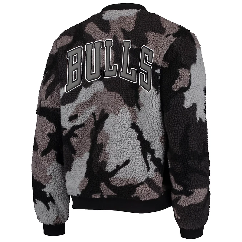 The Wild Collective Chicago Bulls Camo Sherpa Full-Zip Bomber Jacket