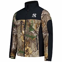 Dunbrooke New York Yankees Hunter Softshell Realtree Full-Zip Jacket