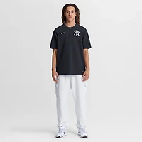 Nike New York Yankees Authentic Collection Dri-FIT Quarter-Zip Windshirt