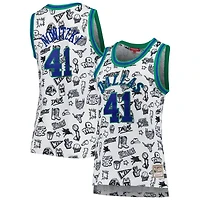 Mitchell  Ness Dirk Nowitzki Dallas Mavericks 1998 Doodle Swingman Jersey