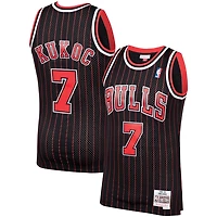 Mitchell  Ness Toni Kukoc Chicago Bulls 1995/96 Hardwood Classics Swingman Jersey