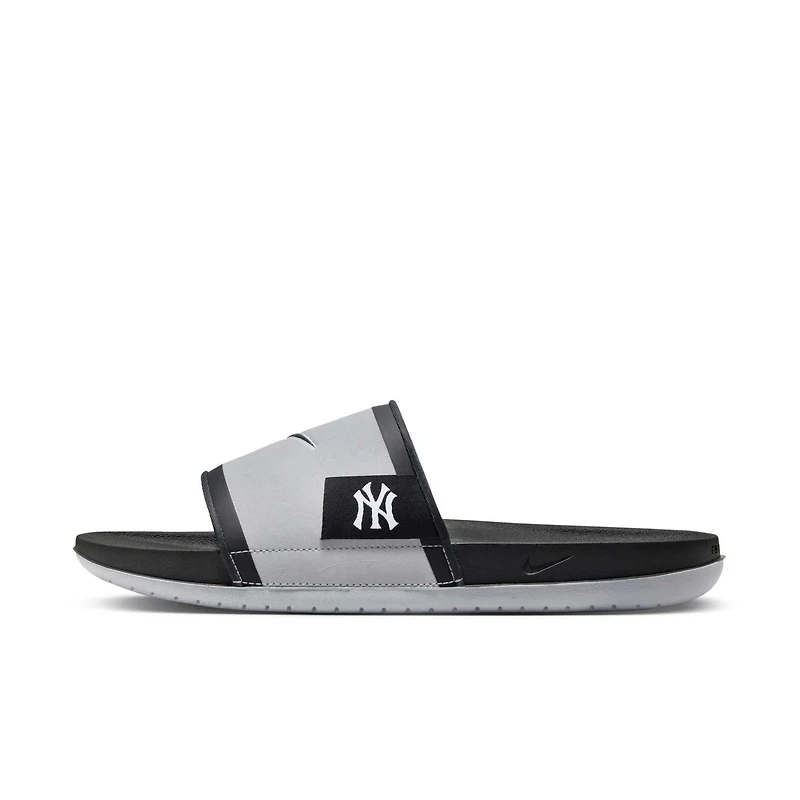 Nike New York Yankees 2024 Off-Court Slide Sandals
