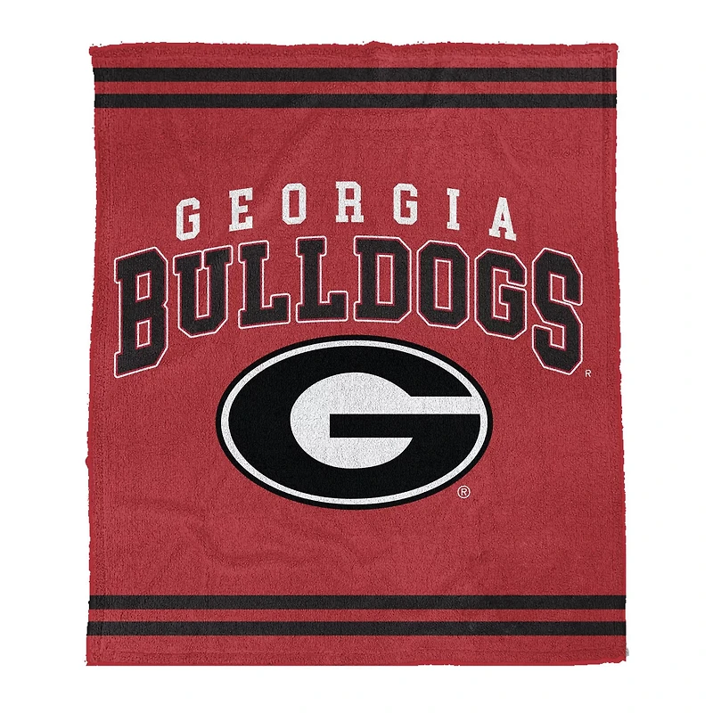 Pegasus Georgia Bulldogs 60" x 70" Cozy Plush Knit Blanket
