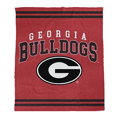 Pegasus Georgia Bulldogs 60" x 70" Cozy Plush Knit Blanket