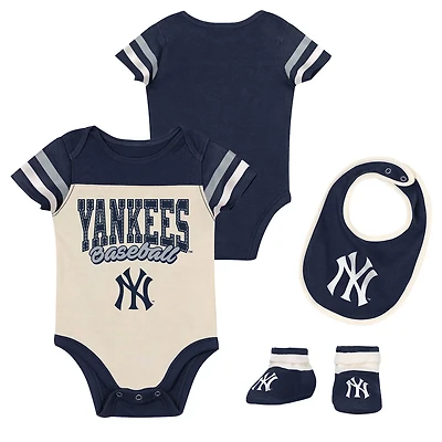 Newborn Outerstuff New York Yankees Up One Three-Piece Bodysuit Bib Booties Set