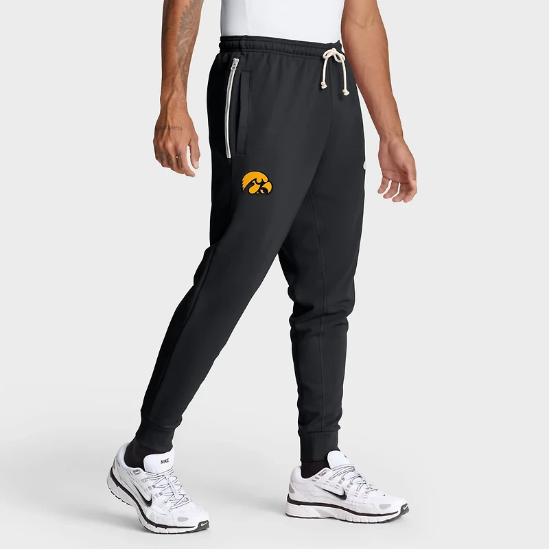 Nike Iowa Hawkeyes 2025 Sideline Performance Taper Pants
