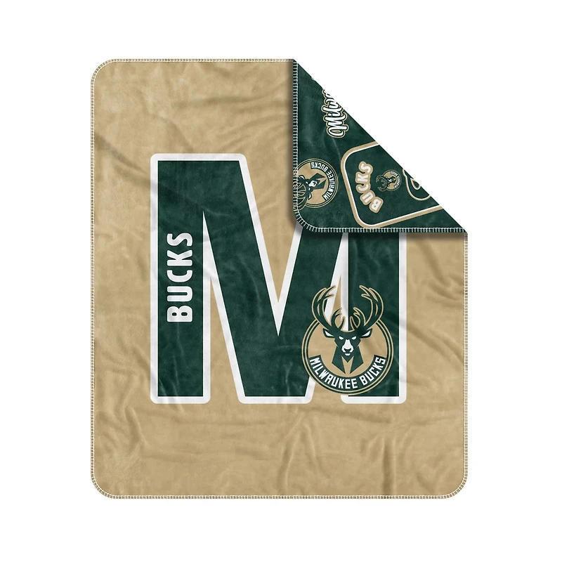 Milwaukee Bucks 50" x 60" Dream Weave Throw Blanket
