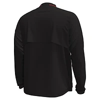 Under Armour Wisconsin Badgers Motivate Long Sleeve Quarter-Zip Jacket