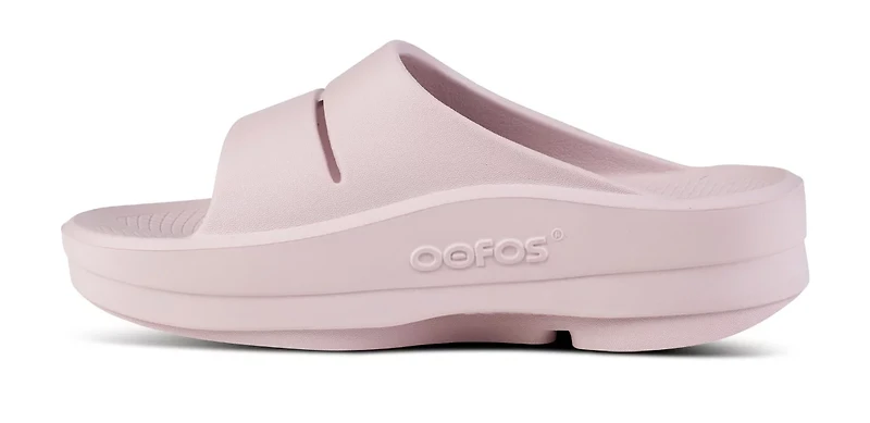 OOFOS Women's OOmega Slides