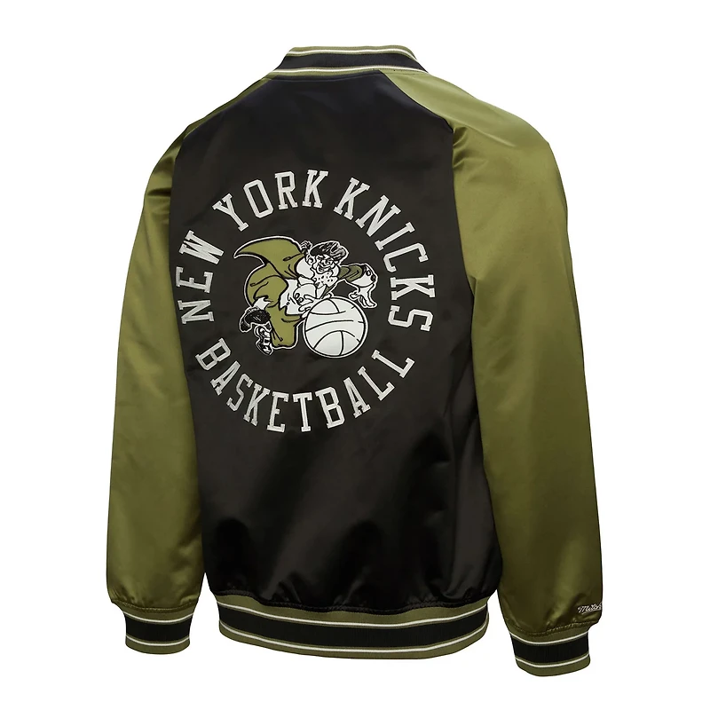Mitchell Ness Black New York Knicks Clutch Satin Raglan Full-Snap Jacket
