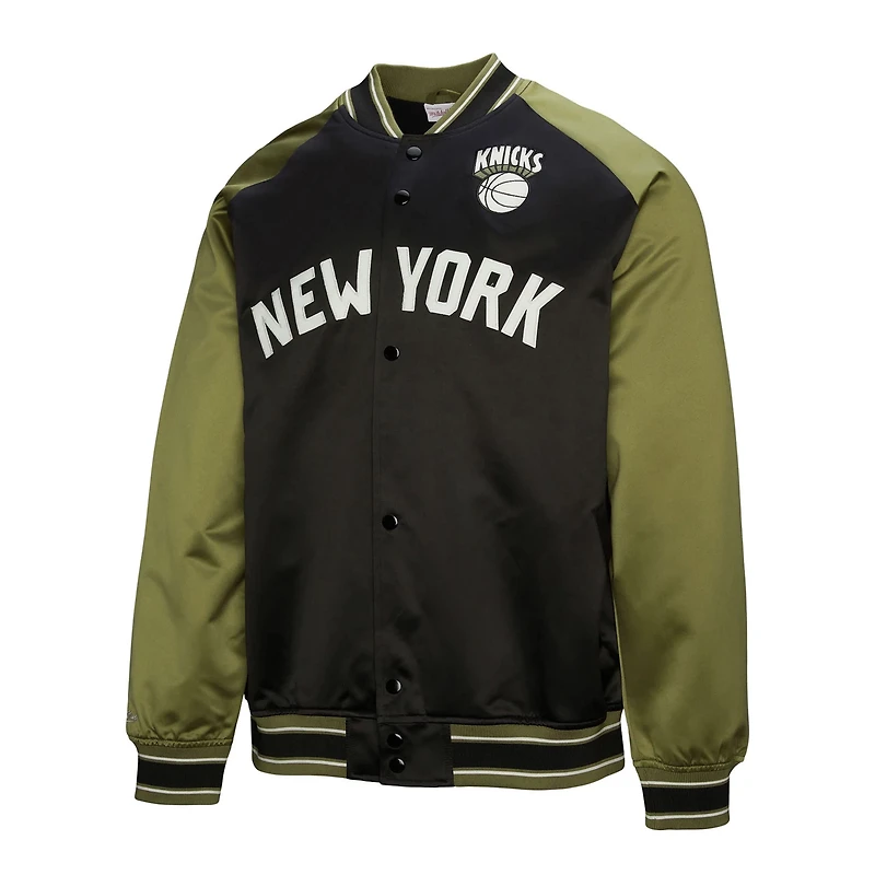 Mitchell Ness Black New York Knicks Clutch Satin Raglan Full-Snap Jacket
