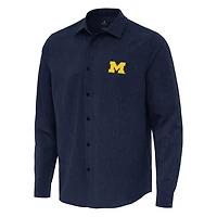 Antigua Michigan Wolverines Exposure Woven Long Sleeve Button-Up Shirt