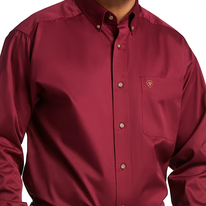Ariat Men's Solid Twill Classic Fit Shirt