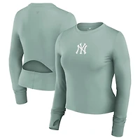 Fanatics New York Yankees Studio Fitted Long Sleeve Gym Top
