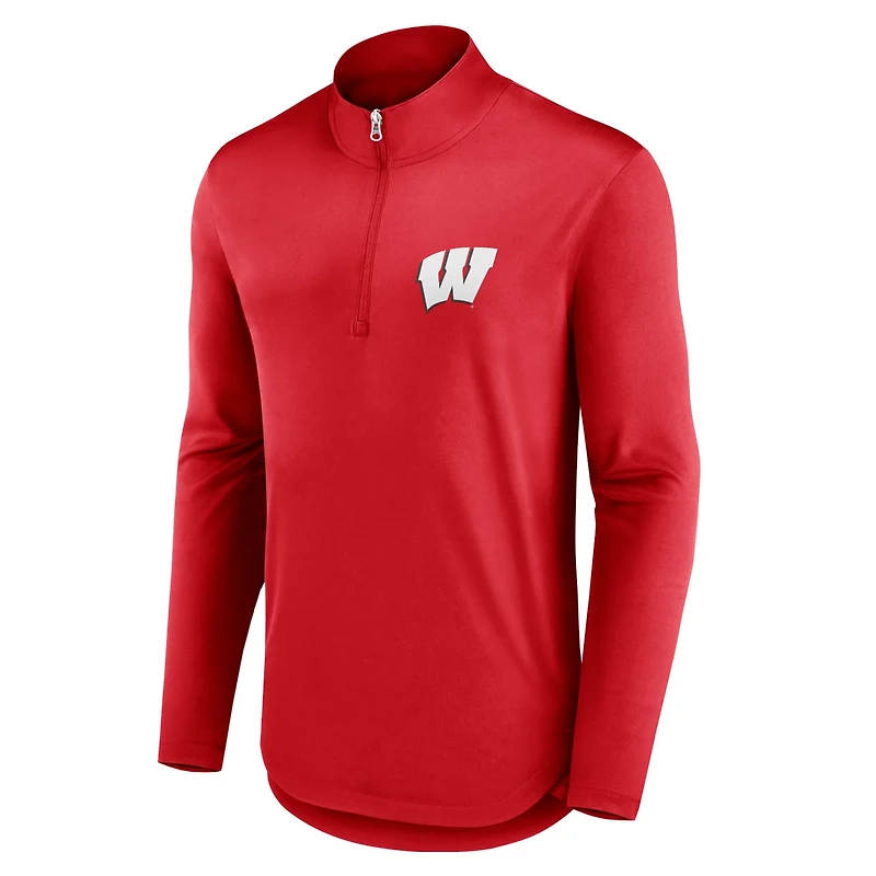 Fanatics Wisconsin Badgers Quarterback Mock Neck Quarter-Zip Top