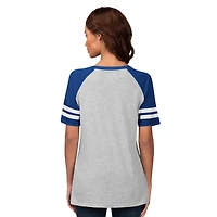 G-III 4Her by Carl Banks Chicago Cubs Goal Line Raglan V-Neck T-Shirt