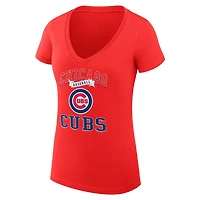 G-III 4Her by Carl Banks Chicago Cubs Super-Slim Fit Lightweight Team Logo Graphic V-Neck T-Shirt