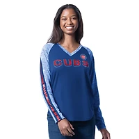 G-III 4Her by Carl Banks Chicago Cubs Top Dog Raglan Long Sleeve V-Neck T-Shirt