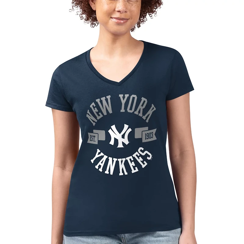 G-III 4Her by Carl Banks New York Yankees Super-Slim Fit Lightweight City Graphic V-Neck T-Shirt
