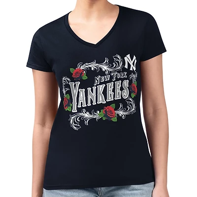 G-III 4Her by Carl Banks New York Yankees Super-Slim Fit Lightweight Retro Roses V-Neck T-Shirt